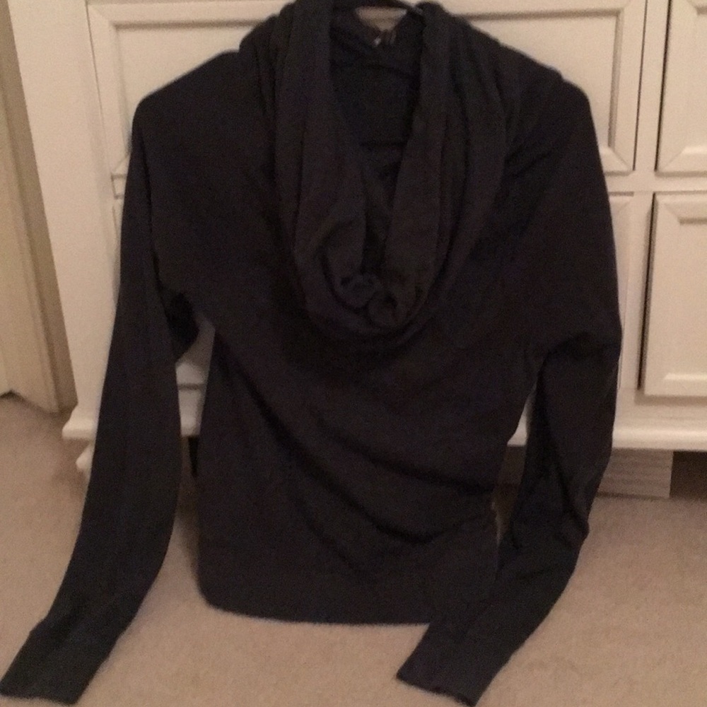 Sweatshirt - Picture 2 of 2